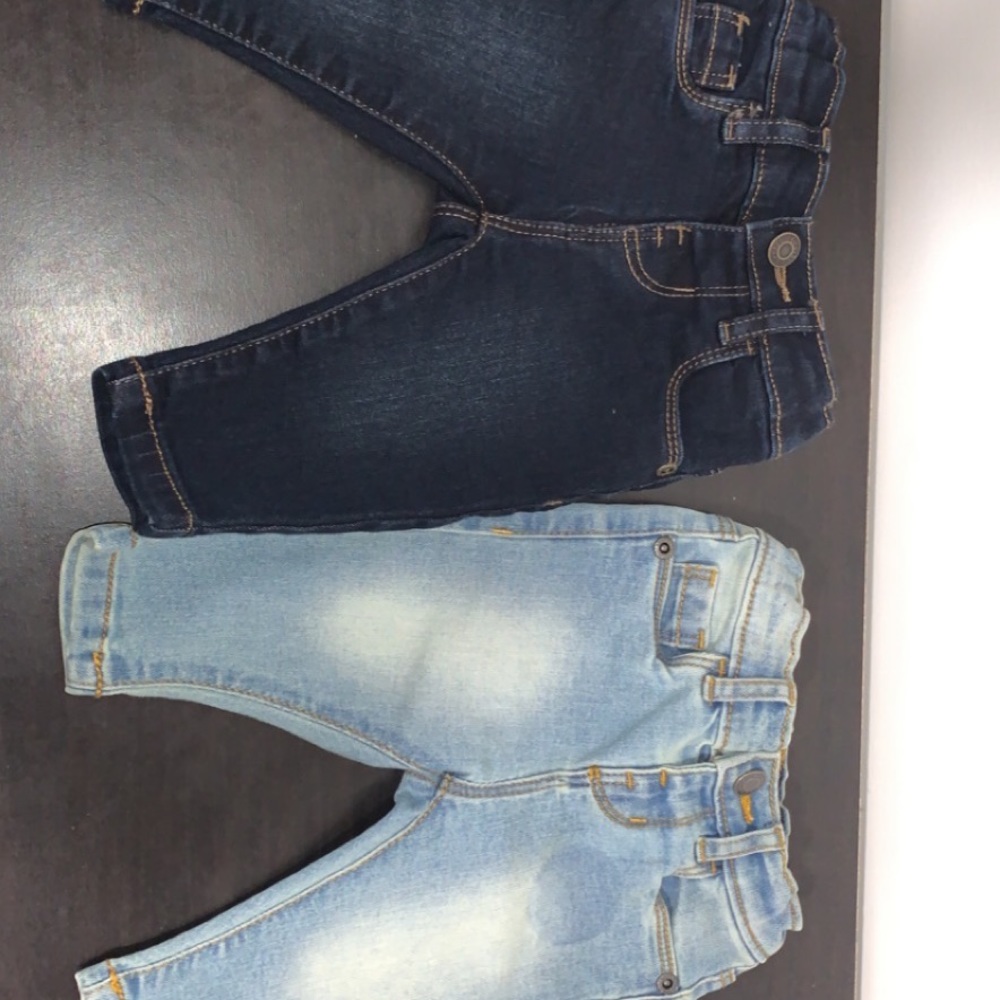 (0-3 months) baby boy jeans (2/$15)